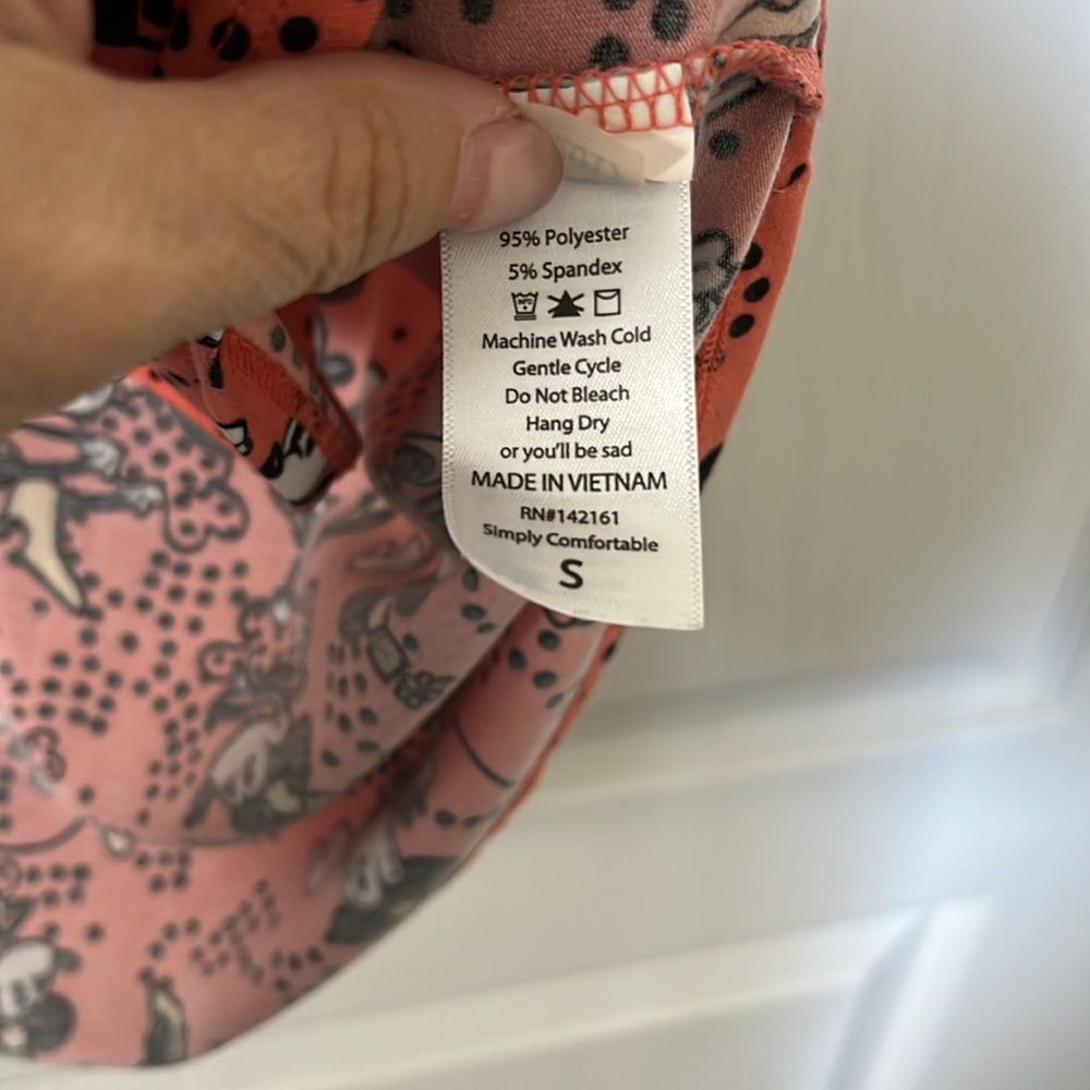 Classic Minnie Mouse Lula Roe Top Size Small - Picture 7 of 8